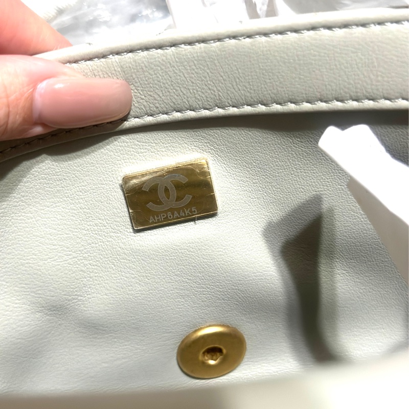 Chanel 17金球灰 金球方胖-5