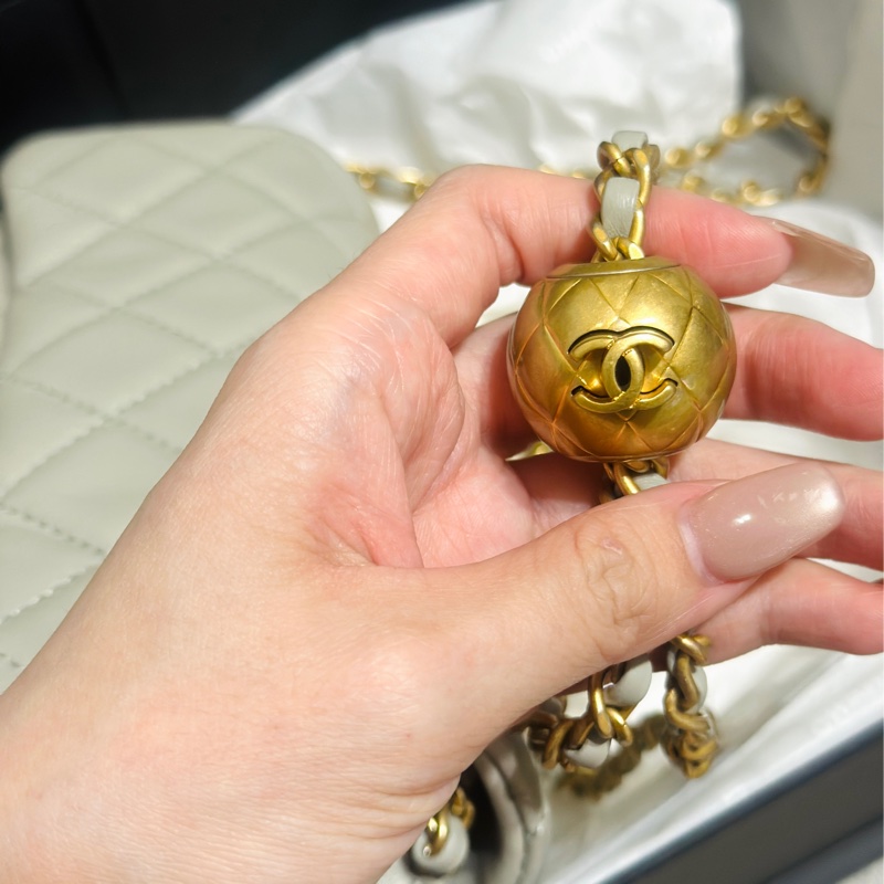 Chanel 17金球灰 金球方胖-6