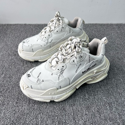 Balenciaga巴黎世家 Triple s低幫 老爹鞋 白色彈幕/40碼
