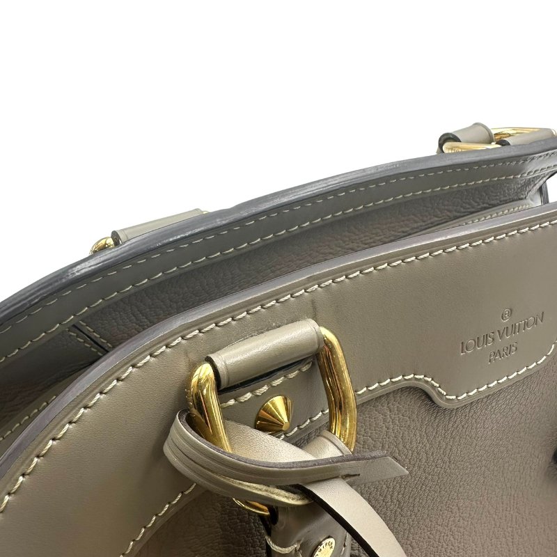 【美收精品】Louis Vuitton 灰色肩背包 C-579【隔月月中將轉賣至日本 上架期限30天】-12