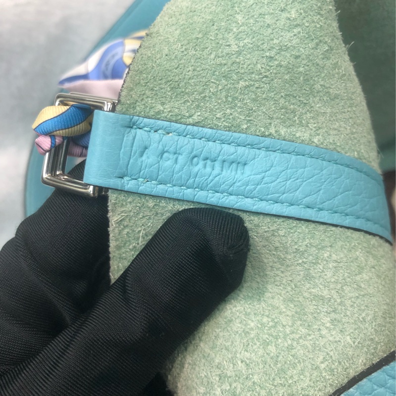 Hermes 馬卡龍 P22 連Twilly TC 皮 A stamp XC562-7