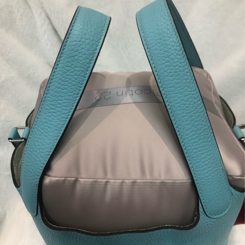 Hermes 馬卡龍 P22 連Twilly TC 皮 A stamp XC562-9