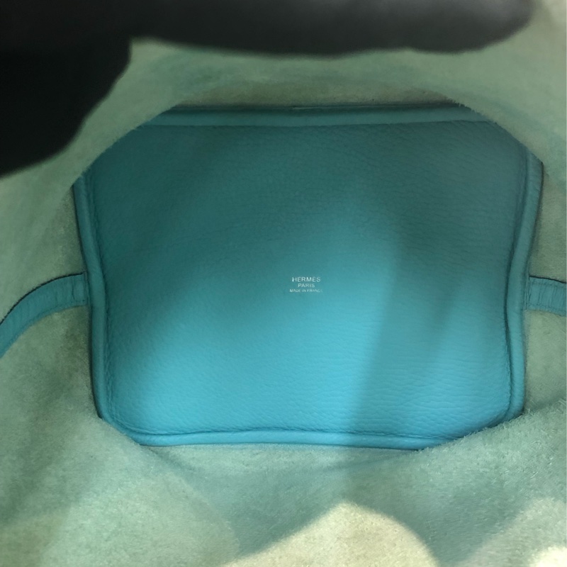 Hermes 馬卡龍 P22 連Twilly TC 皮 A stamp XC562-14