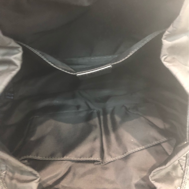 Gucci 黑色暗花絹料背囊 XC569-18