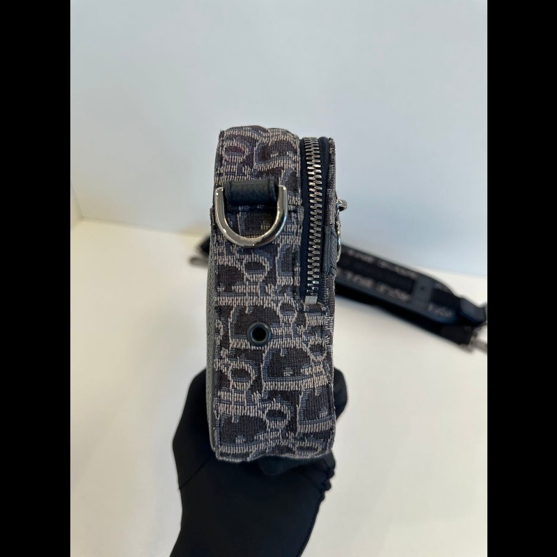 Dior safari Camera bag-4
