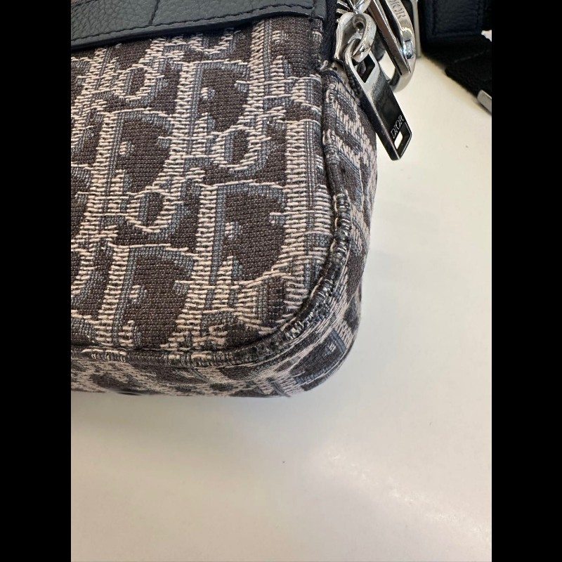 Dior safari Camera bag-9