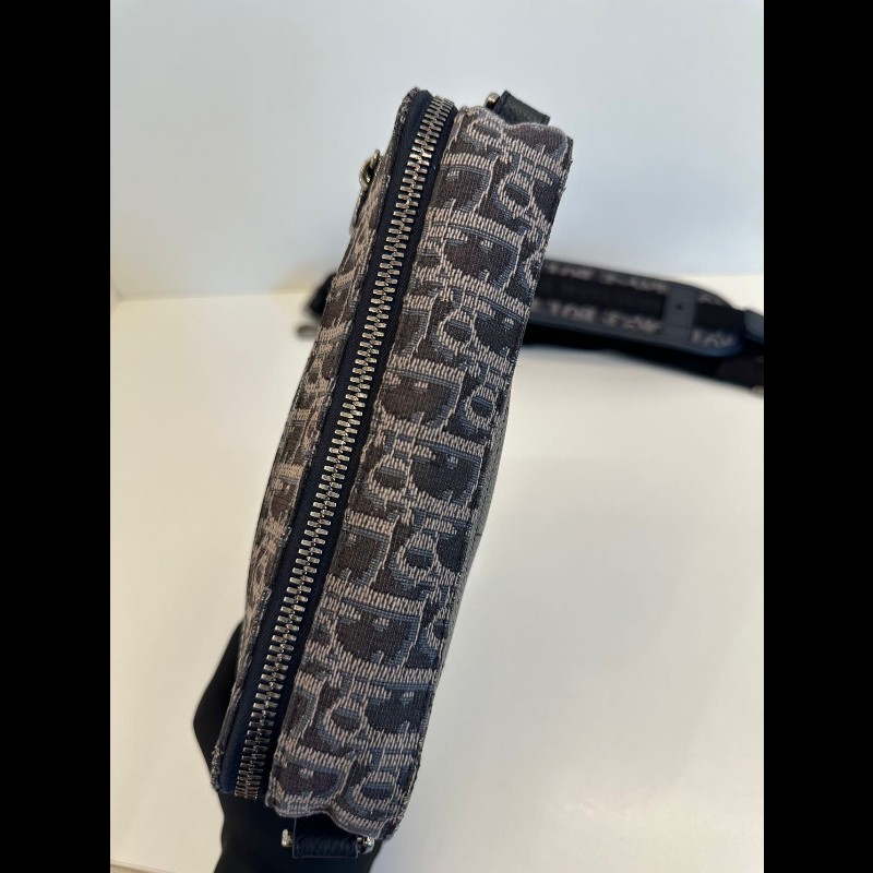 Dior safari Camera bag-11