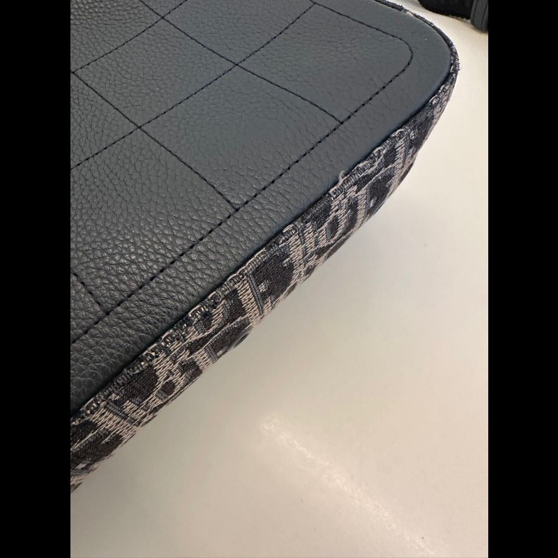 Dior safari Camera bag-15