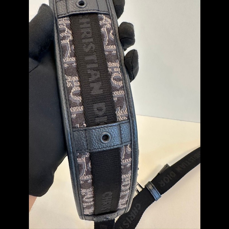 Dior safari Camera bag-24