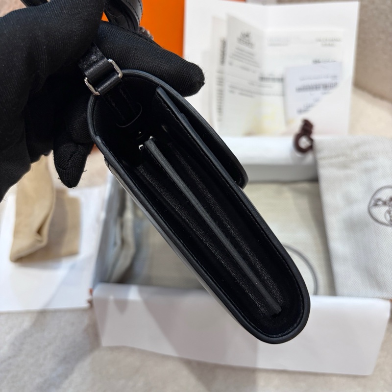✨閒置新Hermes愛馬仕 康康togo斜挎包 黑色 銀扣box皮U刻-3