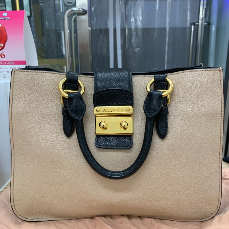 Miumiu tote-1