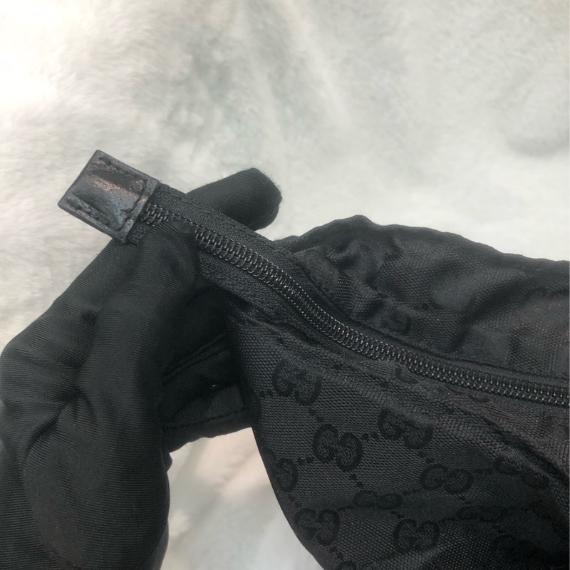 Gucci 黑色老花紅典錄織布帶 上肩袋 XC573-14