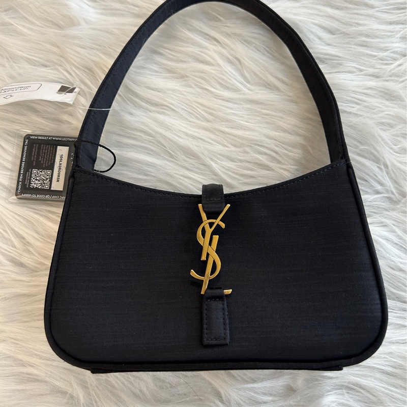 YSL Le5 A7 Hobo 緞面 肩背包 附防塵袋-0