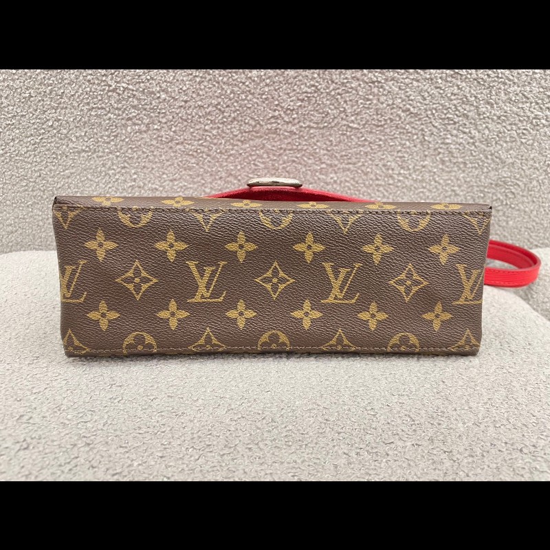LV 水波紋 信封包
颜色:紅/老花-9
