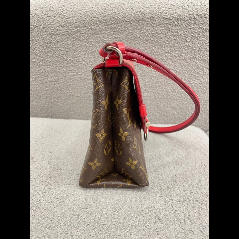 LV 水波紋 信封包
颜色:紅/老花-17