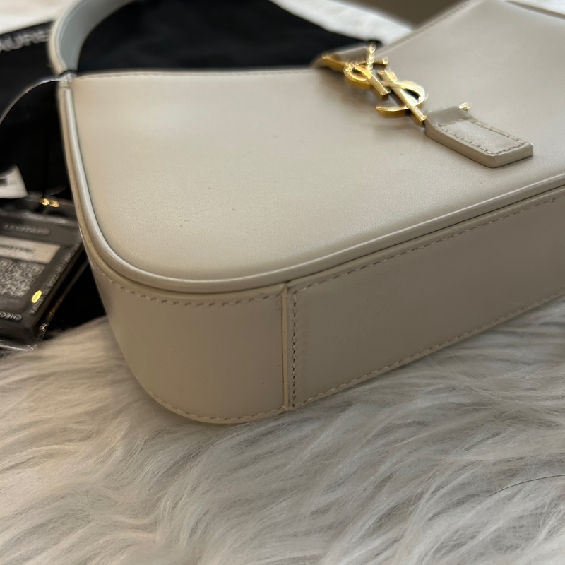 YSL Le5 A7 白色 皮革 Hobo 肩背包-1