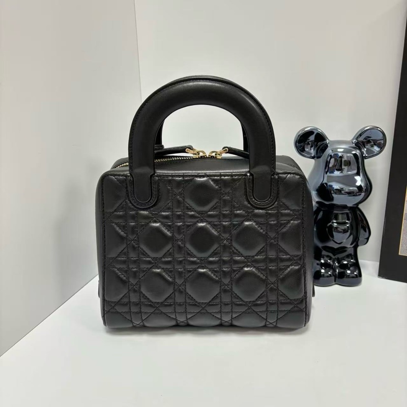 🆕 99新 Dior迪奧Lily限定款戴妃包小盒子黑金單肩包側背包手提包 附件:肩帶 鑰匙 鎖頭 。-1