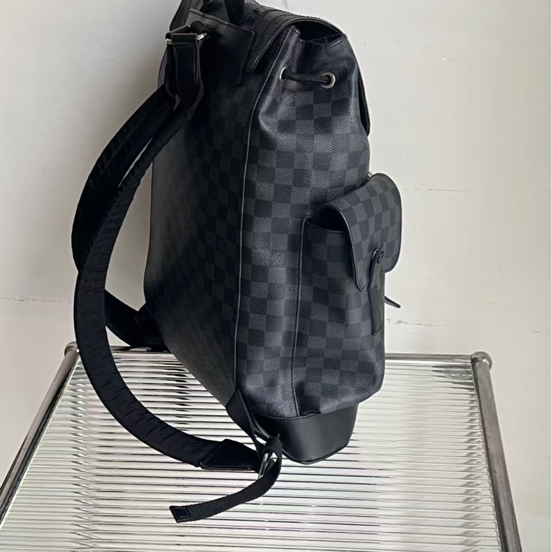 🔥新到: LV/路易威登 Christopher 黑武士黑色棋盤格雙肩包,容量大好可以裝適合日常通勤,尺寸:43*33*12cm-3