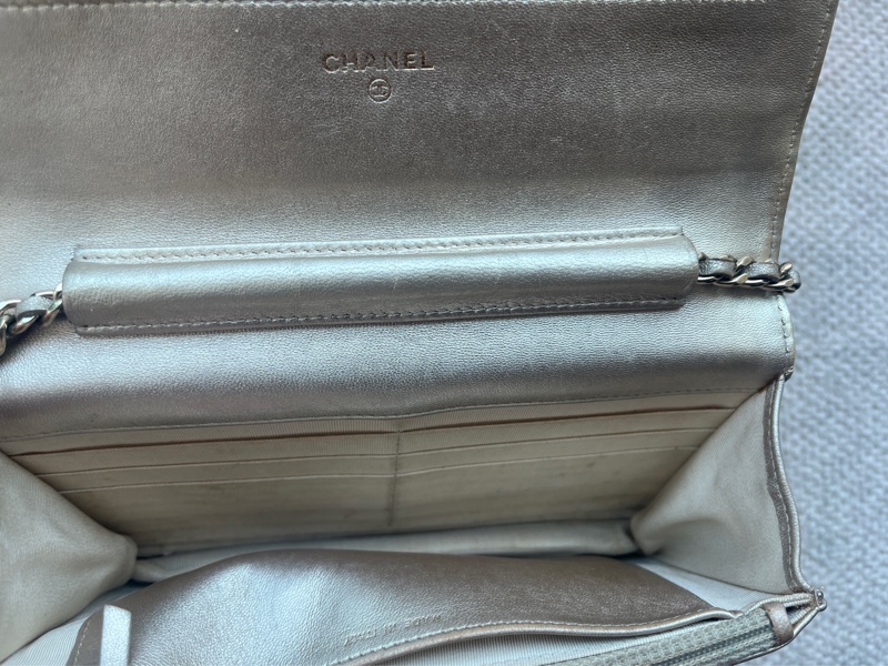 Chanel 香奈兒小羊皮淡金色WOC-7