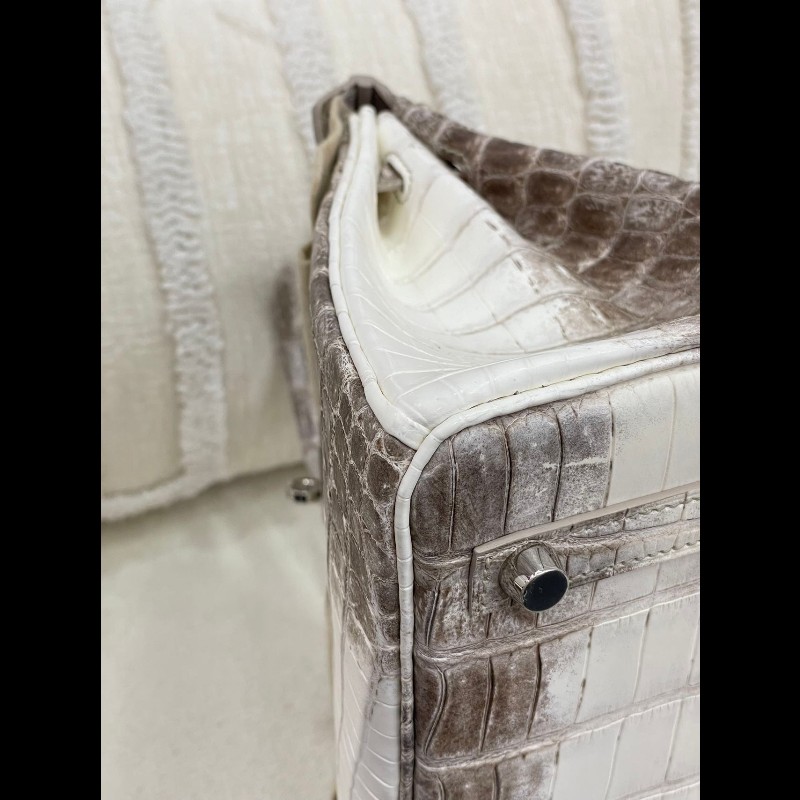 Hermes Birkin25 喜馬拉雅
皮质:兩點鱷
金属:銀扣-14