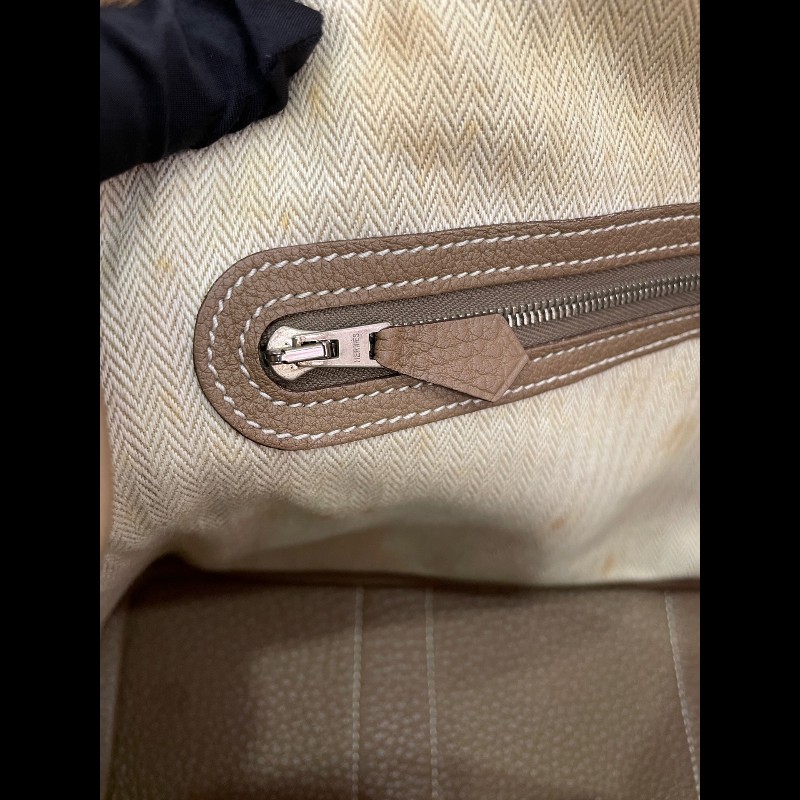Hermes 花園包 30 大象灰 銀扣
顏色:大象灰
皮质:TC皮-27