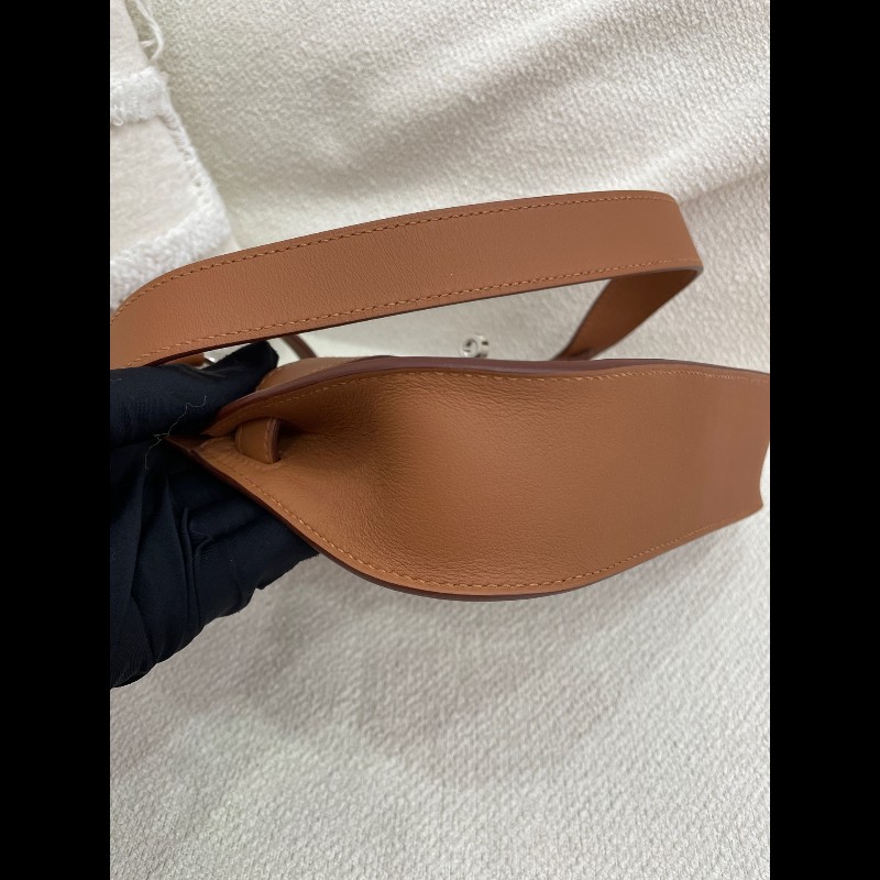 Hermes Mini Jypsiere 迷你吉普賽 金棕拼布 銀扣
颜色:金棕/米白-10