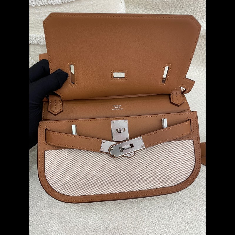 Hermes Mini Jypsiere 迷你吉普賽 金棕拼布 銀扣
颜色:金棕/米白-19