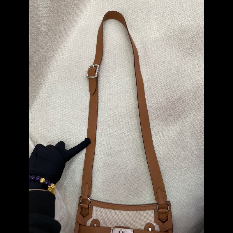 Hermes Mini Jypsiere 迷你吉普賽 金棕拼布 銀扣
颜色:金棕/米白-26