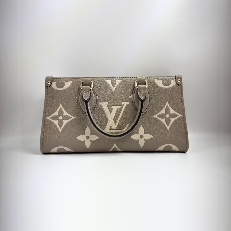 LV OnTheGo East West-3