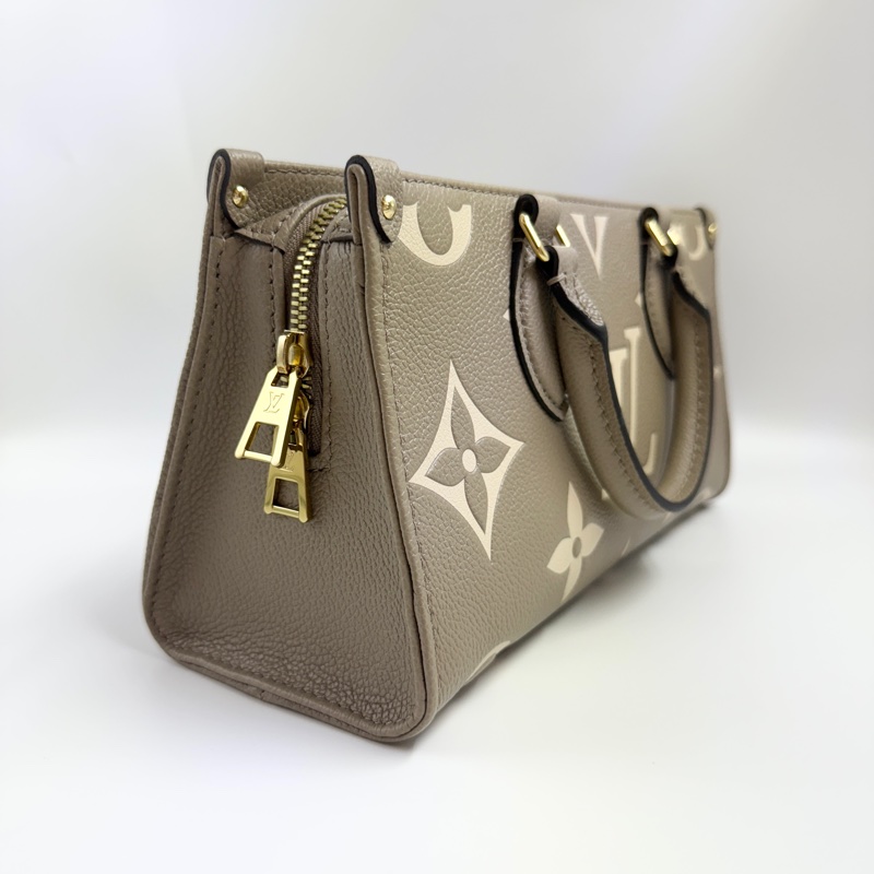 LV OnTheGo East West-4
