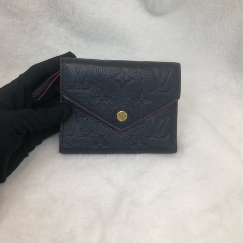 LV 藍色壓紋三摺銀包 XB828