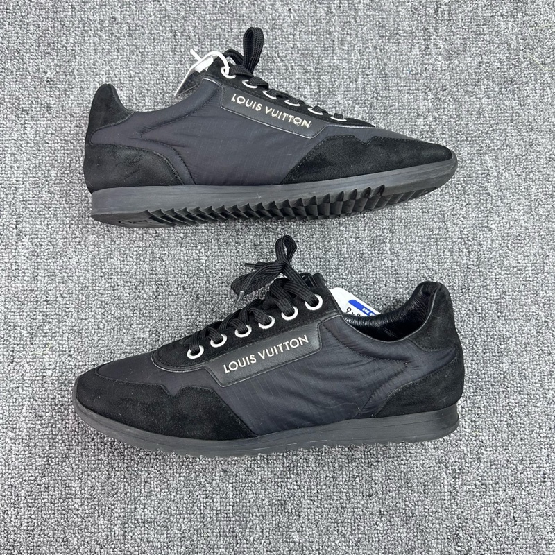 Louis Vuitton 路易威登 LV 帆布黑色休閒運動鞋/40碼 6碼/內長265-4