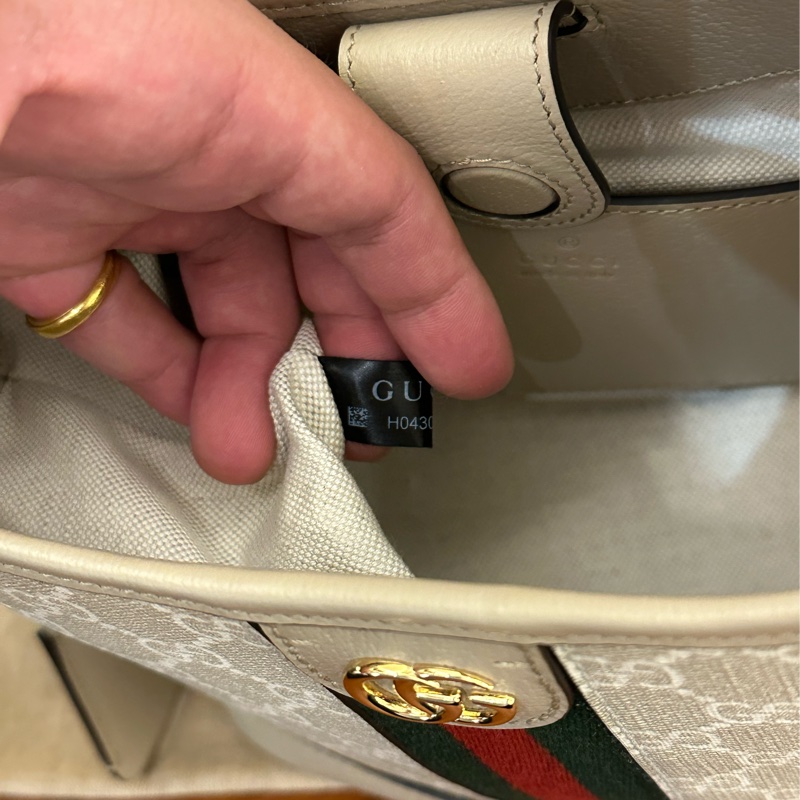 GUCCI 米白紅綠PVC可調整肩背包-12