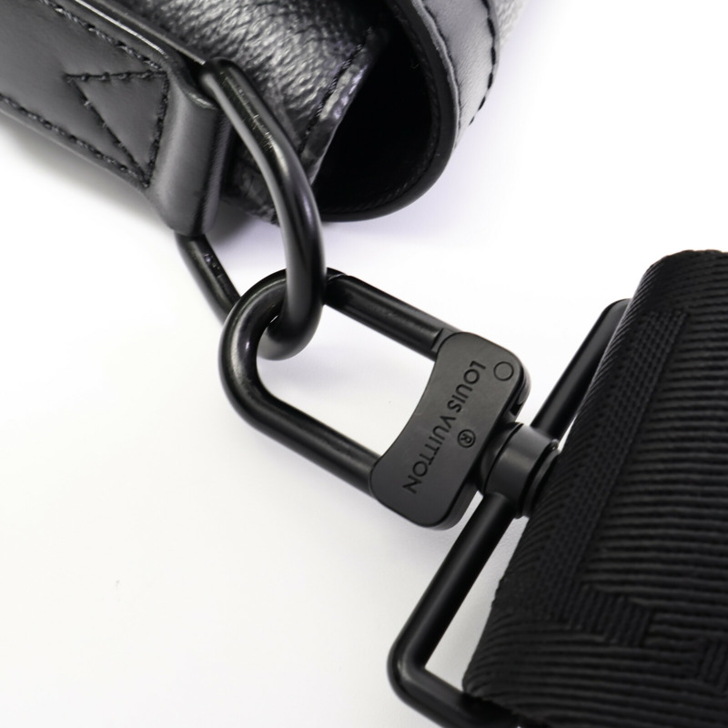 LOUIS VUITTON Monogram Eclipse Saumur肩背袋-6