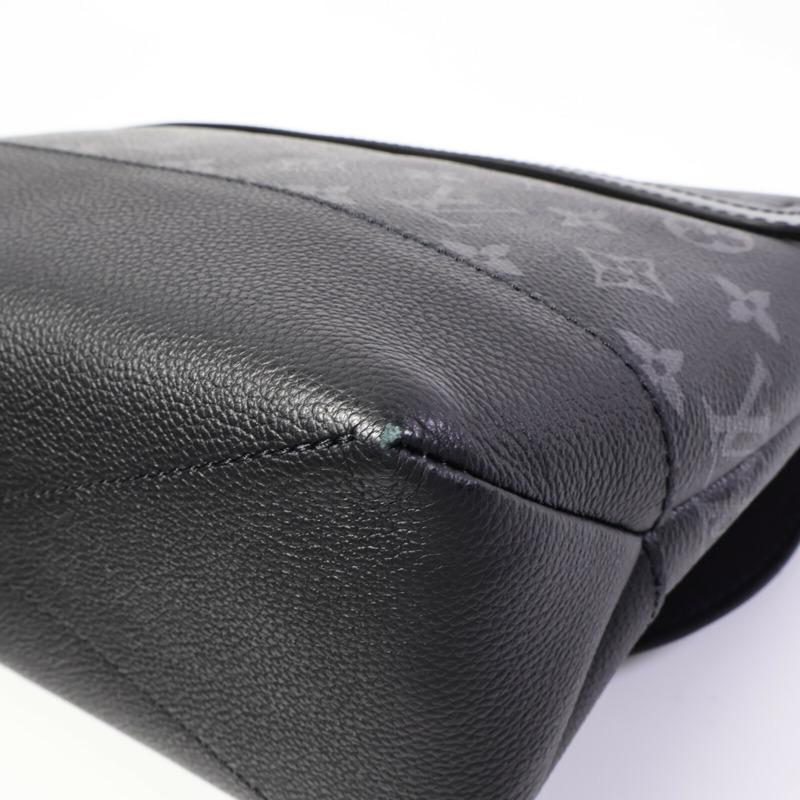 LOUIS VUITTON Monogram Eclipse Saumur肩背袋-12