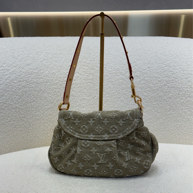 LV Sunset 卡其色斷貨牛仔包-1