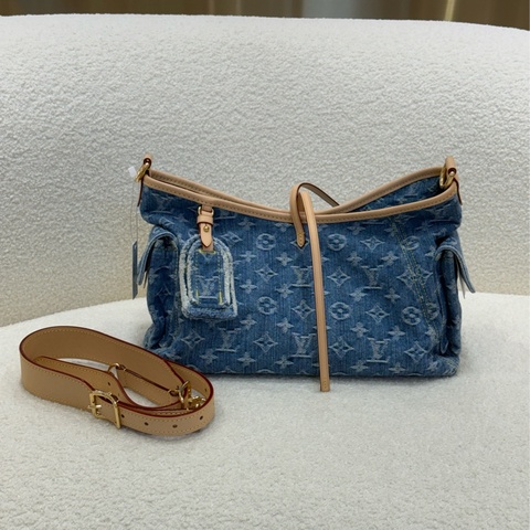 LV Carryall Cargo PM 牛仔包