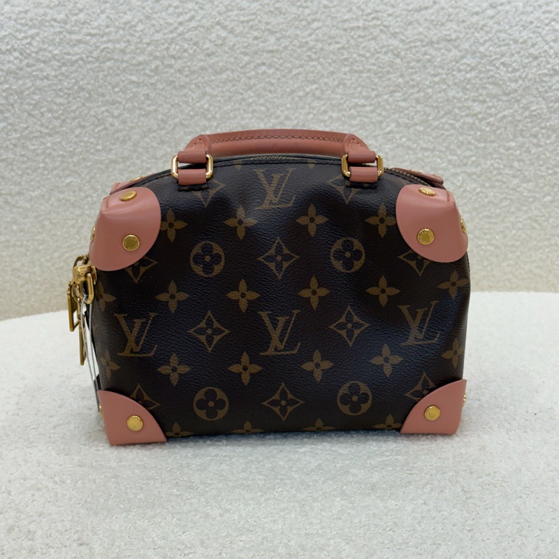 LV 斷貨款 粉色行李箱手袋包-1