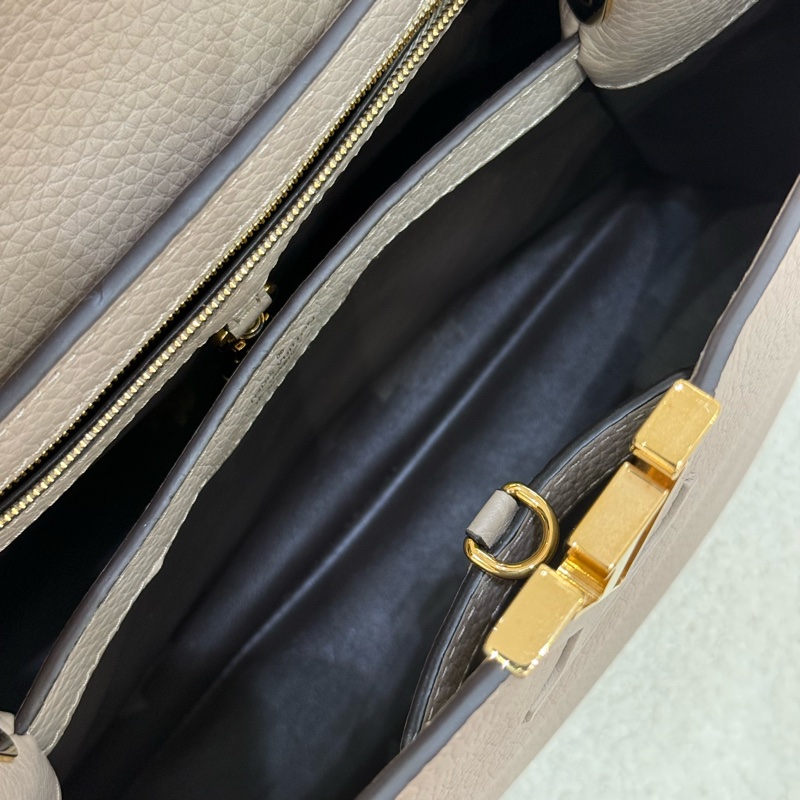 LV Capucines BB 優雅大象灰-4