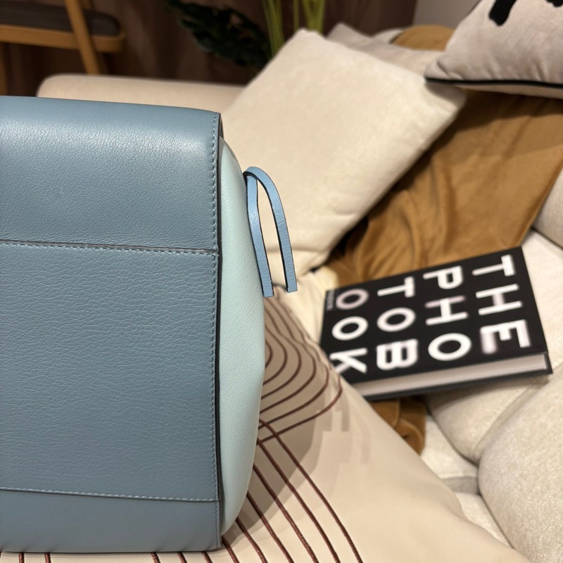 Loewe hammock medium Shoulder Bag-12