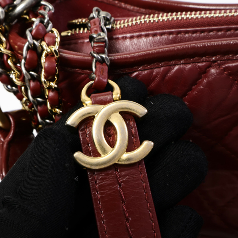 CHANEL 牛皮皮革Gabrielle Medium肩背袋-5
