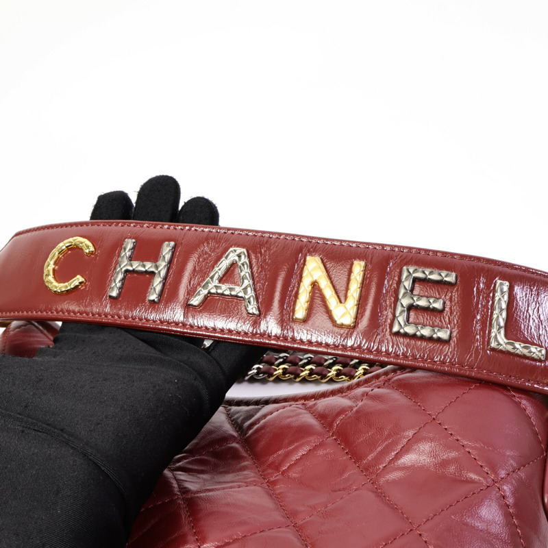 CHANEL 牛皮皮革Gabrielle Medium肩背袋-12