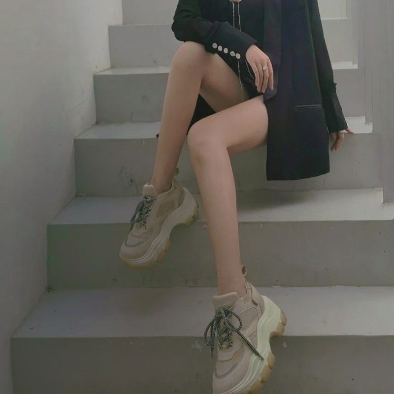 莉亞精品♡ PRADA 米色麂皮厚底老爹鞋 尺碼36 二手美品-1