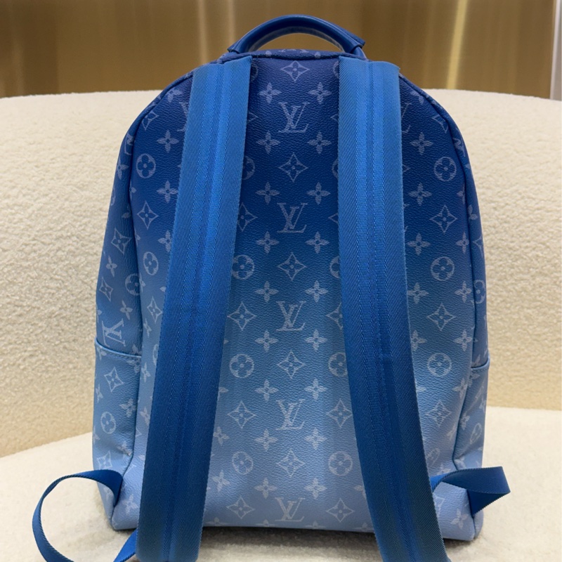 LV Clouds 系列 多口袋雙肩藍色-2