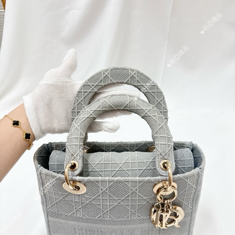 莉亞精品♡ Dior 刺繡黛妃包 灰中號 二手-11