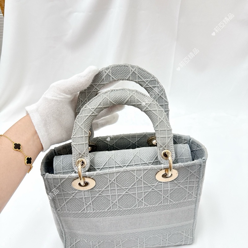 莉亞精品♡ Dior 刺繡黛妃包 灰中號 二手-12