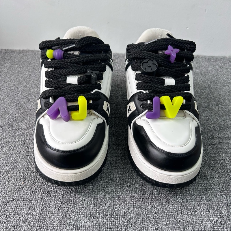 Louis Vuitton 路易威登 LV 胖丁trainer maxi 黑白/尺碼:40-1