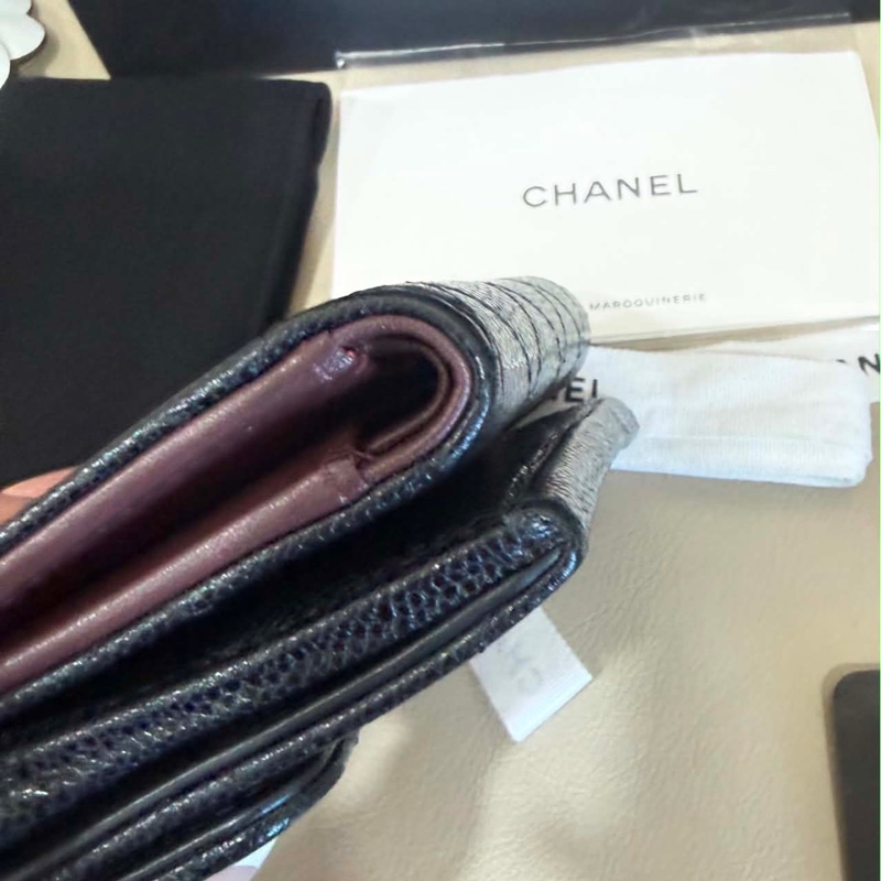 CHANEL經典CF mini荔枝牛皮三折扣式短夾 - 黑金 (晶片款)-18