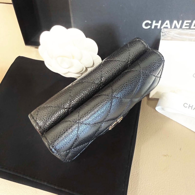 CHANEL經典CF mini荔枝牛皮三折扣式短夾 - 黑金 (晶片款)-23