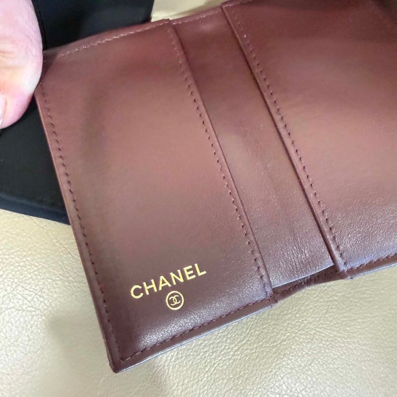 CHANEL經典CF mini荔枝牛皮三折扣式短夾 - 黑金 (晶片款)-27